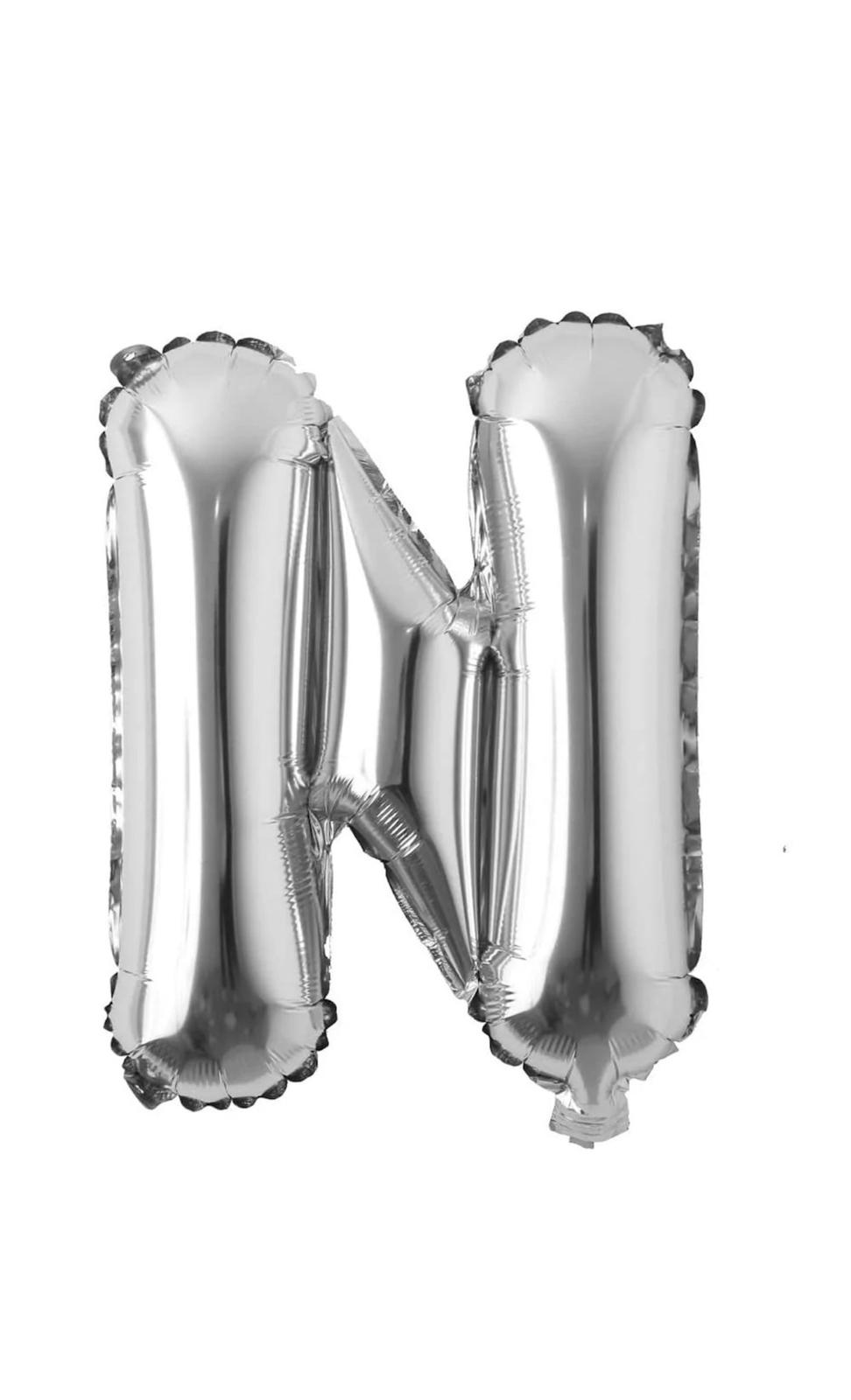 Balon folie litera N – Argintiu (35–40 cm)