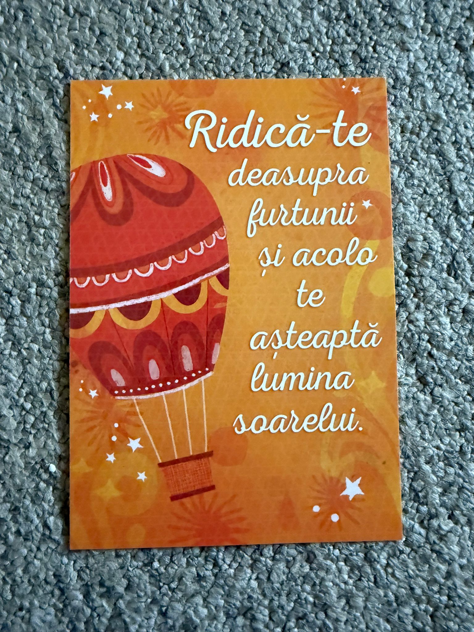 Felicitare elegantă pentru orice ocazie