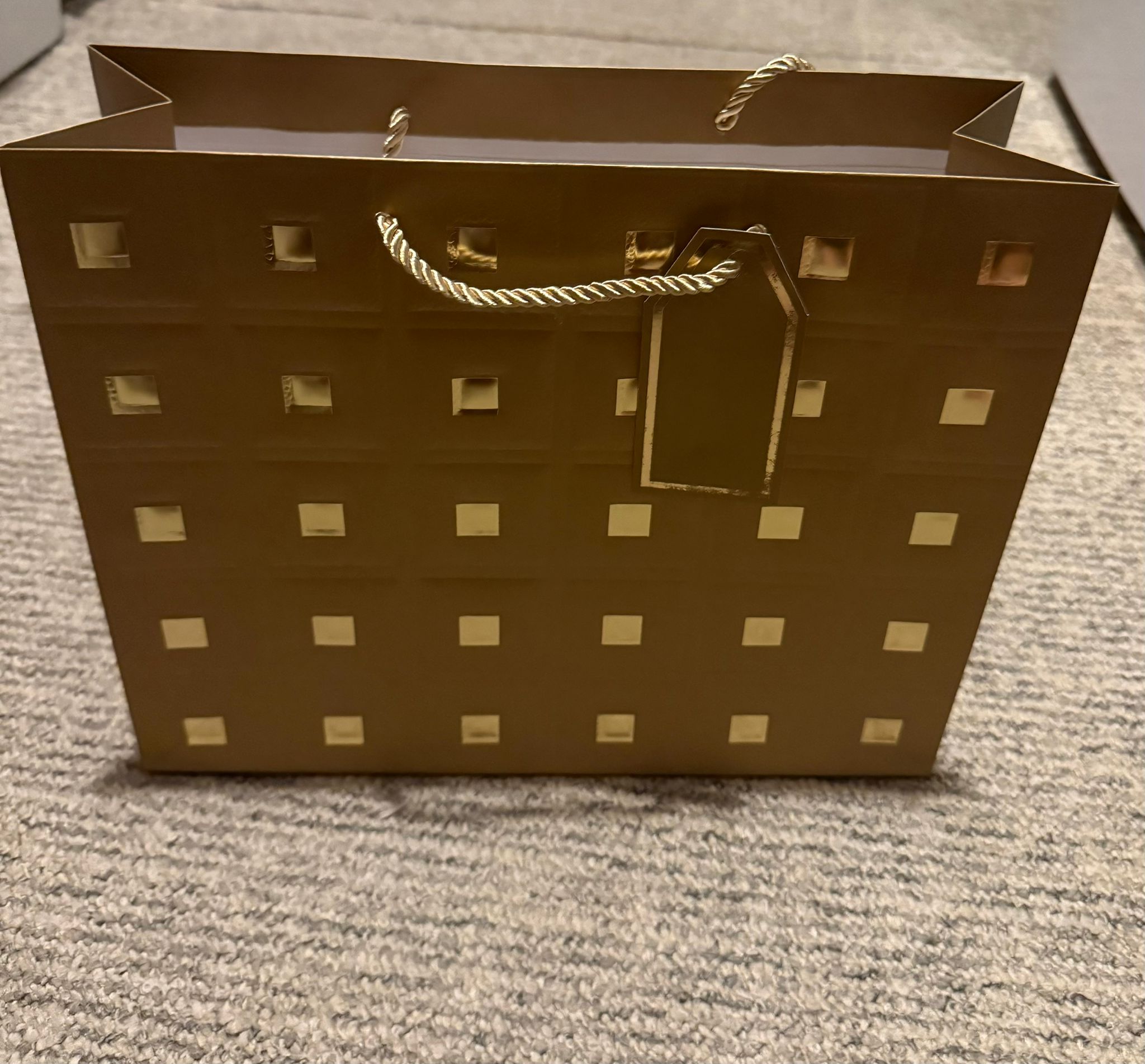 🎁 Pungă cadou 🎁 - imagine 2