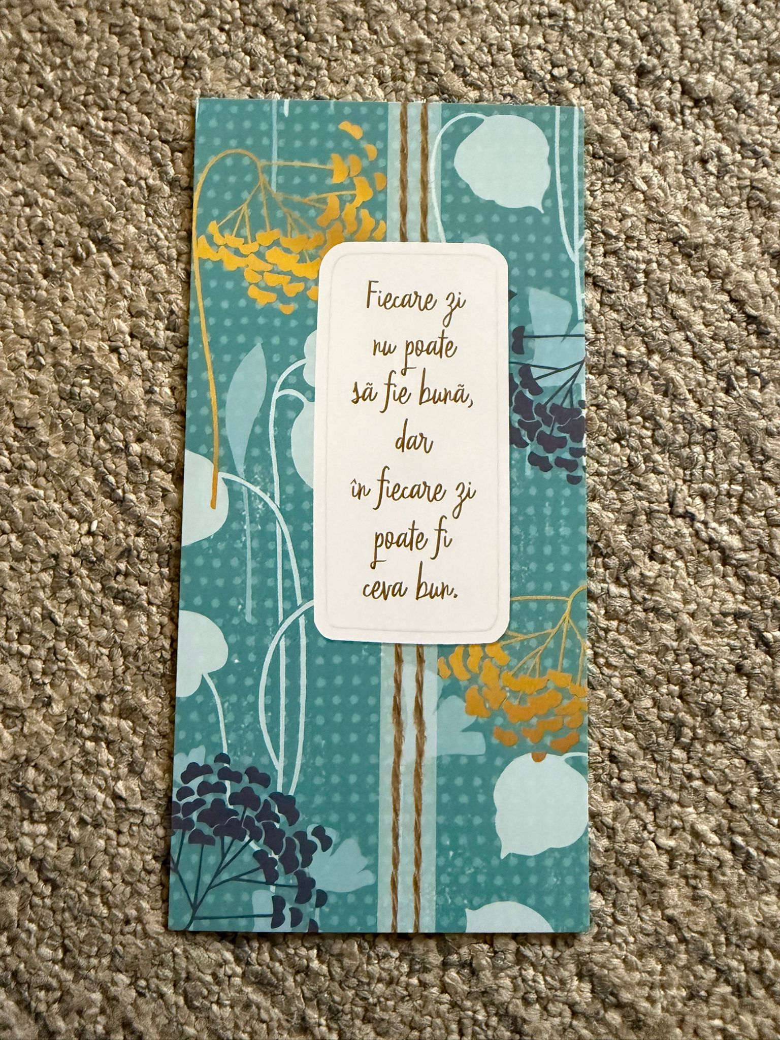 Felicitare elegantă pentru orice ocazie